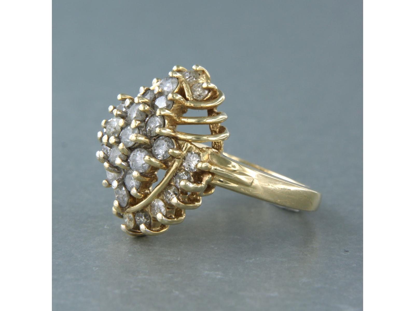 Anello giallo 10k con diamante taglio brillante fino a 1,75 carati - I/J - piqué - misura US 6 - EU 16,5 (52)

Descrizione dettagliata:

La parte superiore dell'anello misura 2,0 cm di larghezza e 1,0 cm di altezza.

Peso: 7.2 grammi

Misura