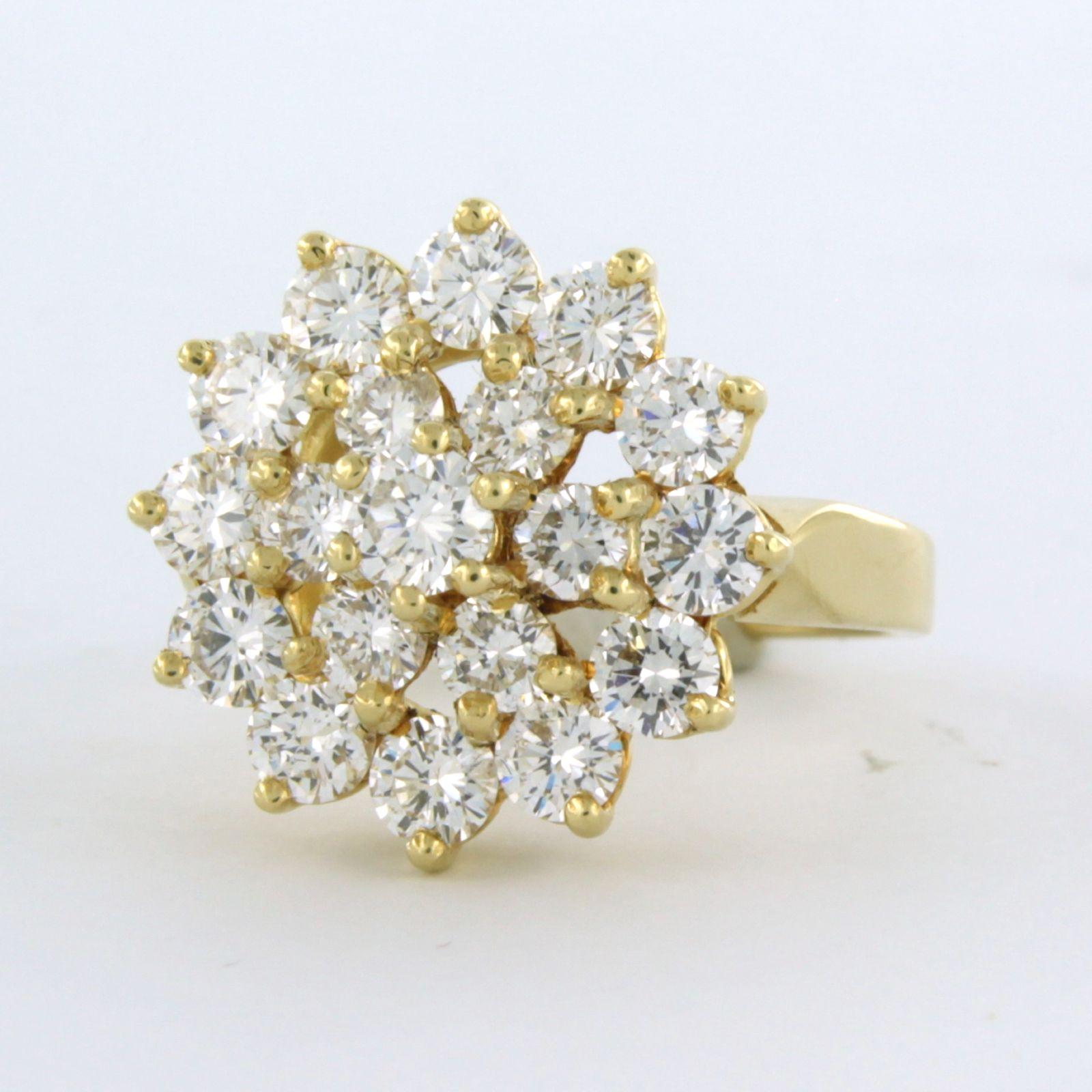 Donna Anello con diamanti taglio brillante fino a 2,30ct 7,2 grammi oro giallo 18k in vendita
