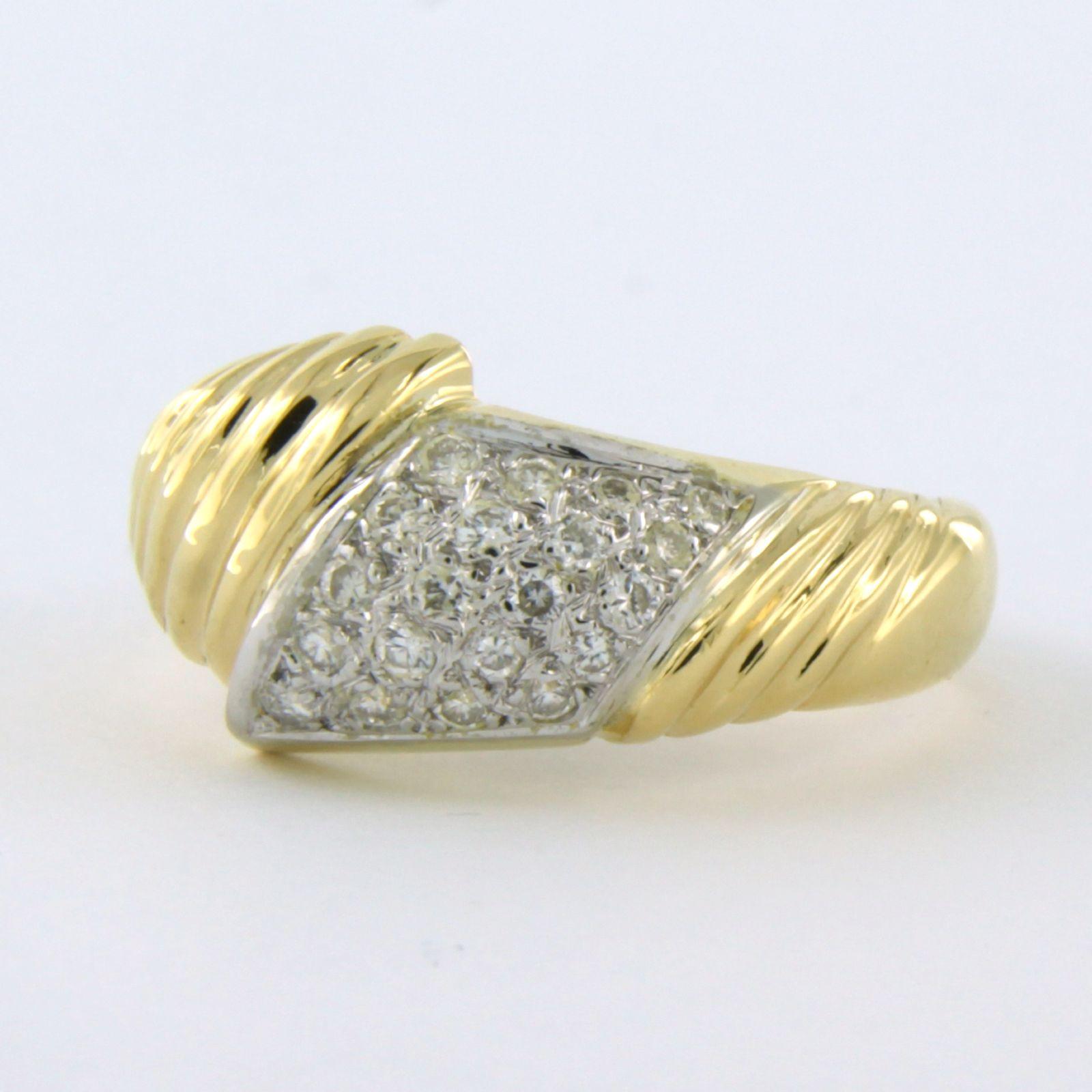 Ring mit Diamanten im Brillantschliff bis zu 0,35 Karat 18k Bicolour Gold - 5,6 Gramm im Zustand „Hervorragend“ im Angebot in The Hague, ZH