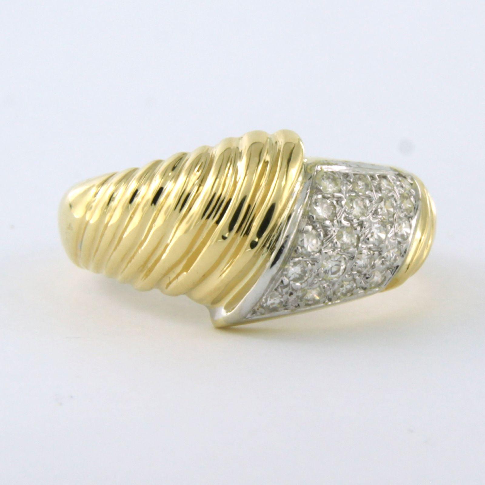 Women's Ring with brilliant cut diamonds upt to 0.35ct 18k bicolour gold - 5.6 grams For Sale