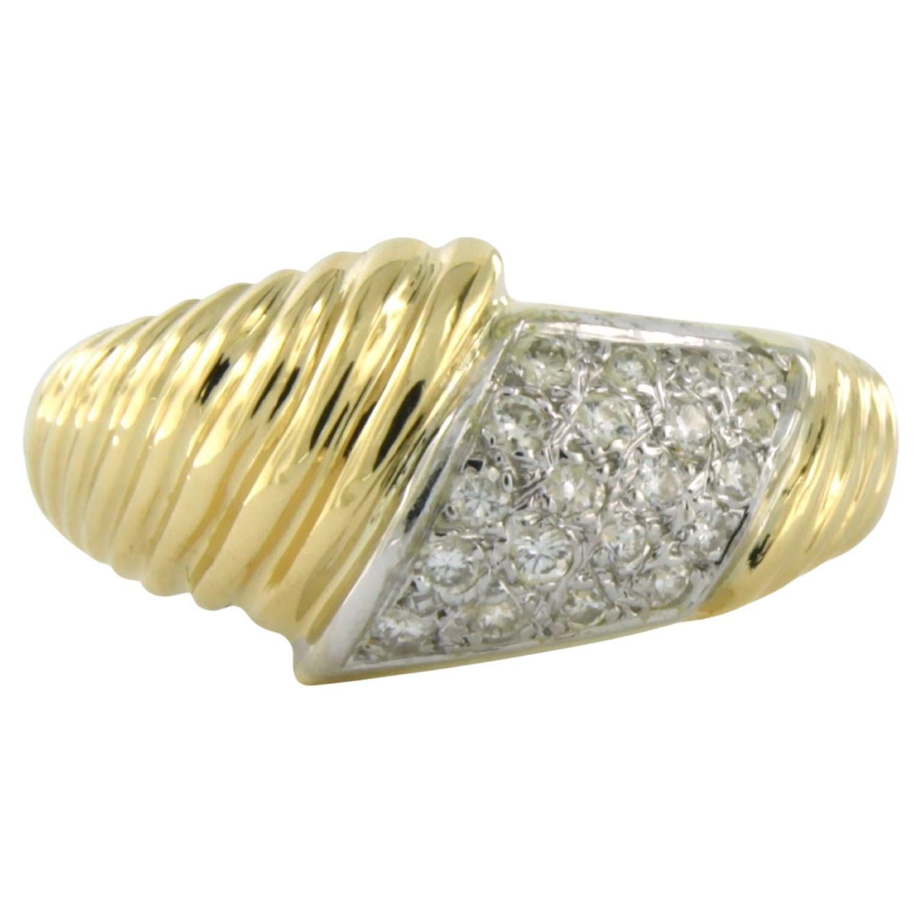 Ring with brilliant cut diamonds upt to 0.35ct 18k bicolour gold - 5.6 grams