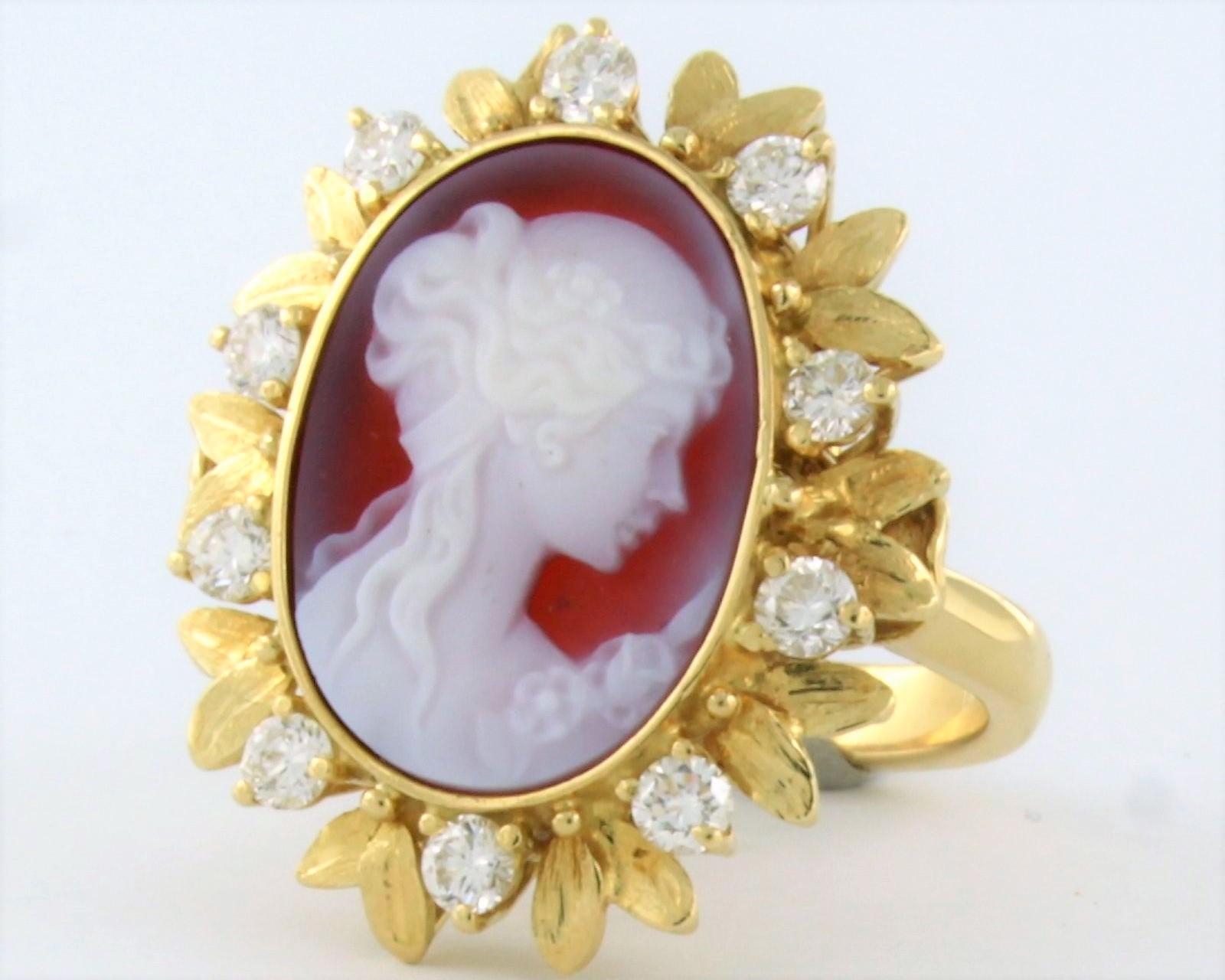 Brilliant Cut Ring with Cameo and diamonds 18k yellow gold For Sale