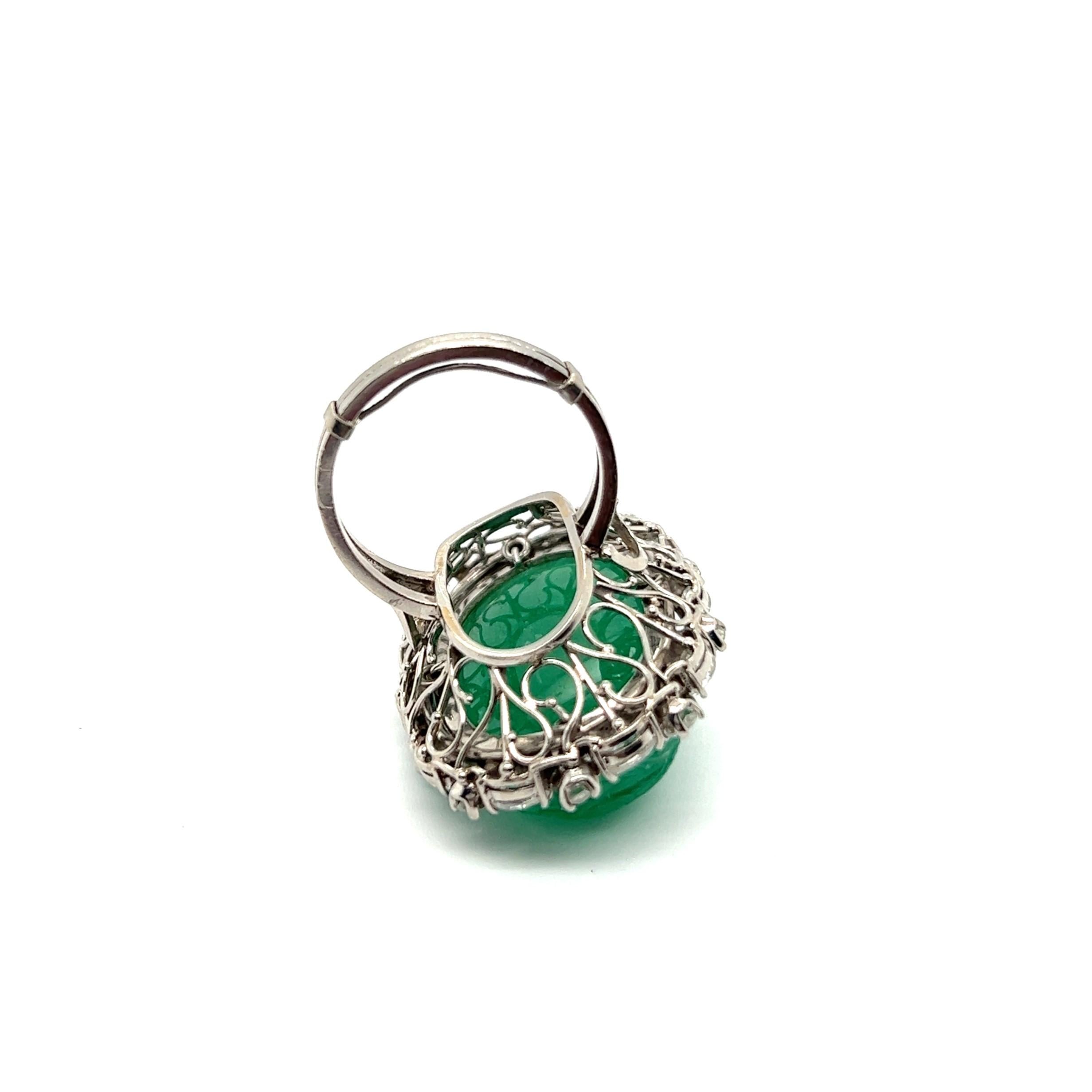 Ring with Carved Emerald and Diamonds in 950 Platinum For Sale 3