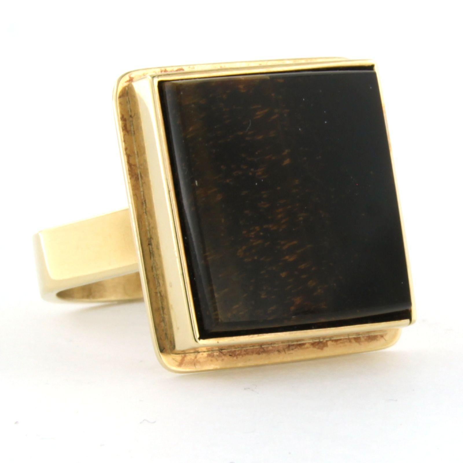 Modern Ring with cat's eye 10k yellow gold For Sale