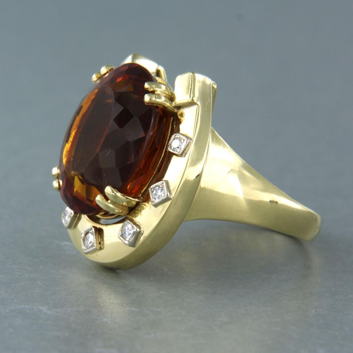 Modern Ring with citrine and diamonds 18k yellow gold For Sale