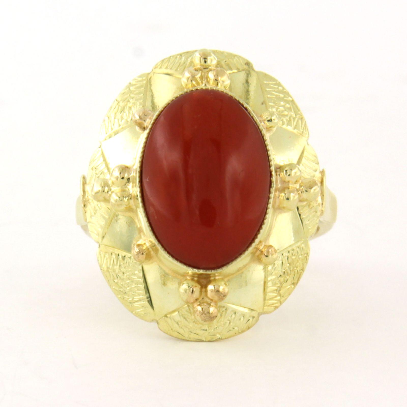 Ring mit Koralle 14k Gelbgold 6,7 Gramm im Angebot 1