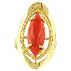 Ring with coral 18k yellow gold 7.3 grams