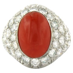 Ring with coral and brilliant cut diamonds up to 3.60ct 8.2 grams 14k white gold