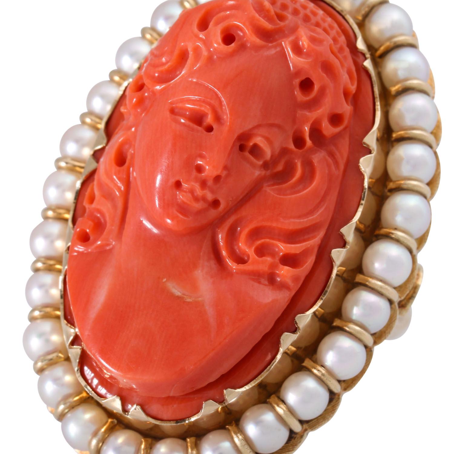 Ring mit Korallenkamee-Porträt einer Dame, Damen im Angebot