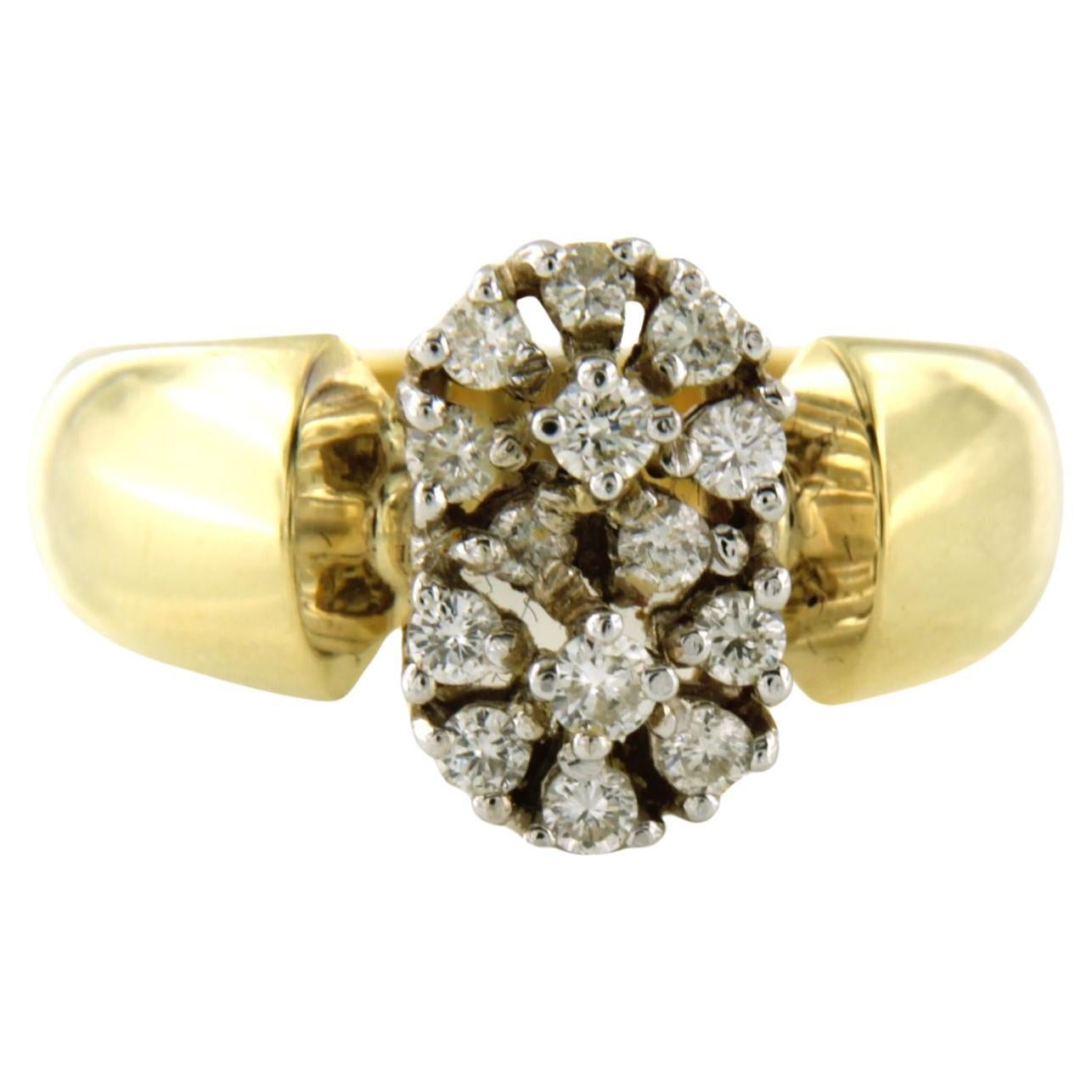 18k bicolour gold ring set with brilliant cut diamonds up to . 0.35ct - F/G - VS/SI - ring size 7.25 (17.5/55)

detailed description:

the top of the ring is 1.2 cm wide

Total weight 6.6 grams

ring size 7.25 (17.5/55), ring can be enlarged or