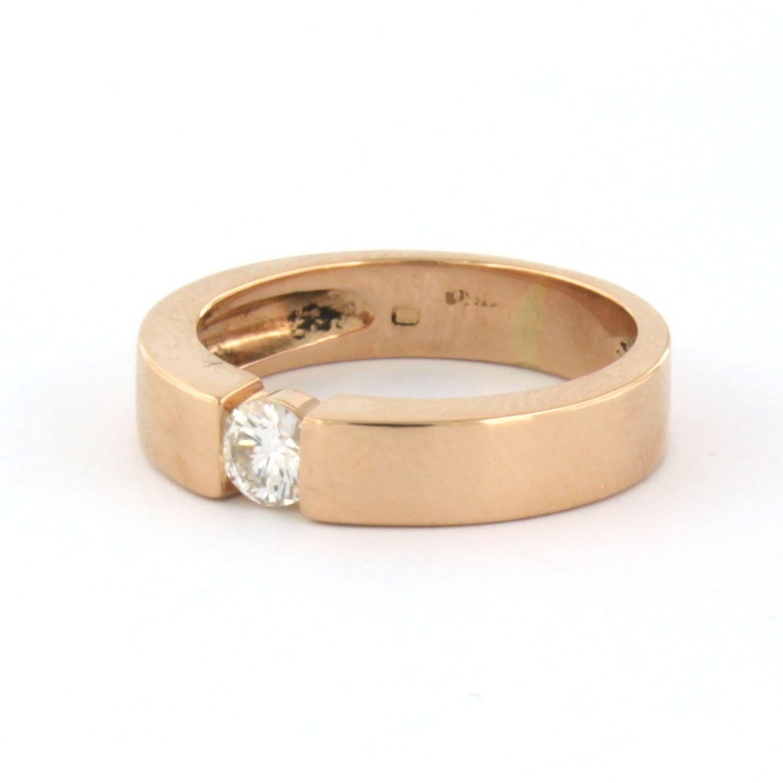 Ring mit Diamanten aus 18 Karat Rotgold 1