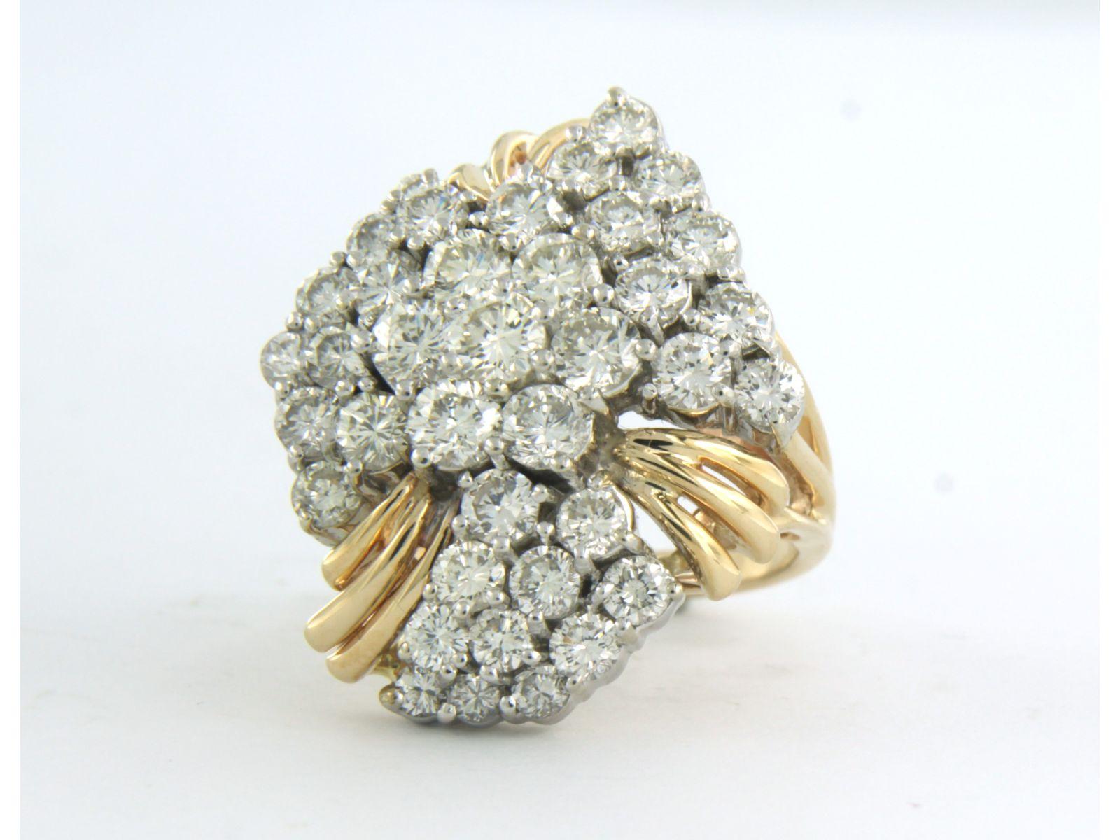 Brilliant Cut Ring with diamonds 14k bicolour gold For Sale
