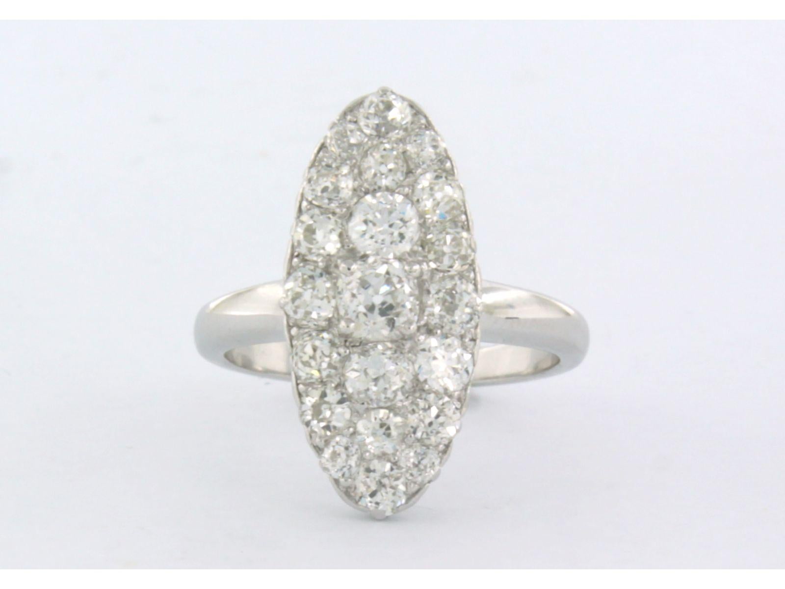 Bague en or blanc 14k sertie de diamants taille ancienne. 3.00ct - G/H - VS/SI - taille U.S. 7.75 - EU. 18 (56)

description détaillée :

le sommet de l'anneau est en forme de marquis de 2,2 cm sur 1,0 cm de large et 5,1 mm de haut

Taille de