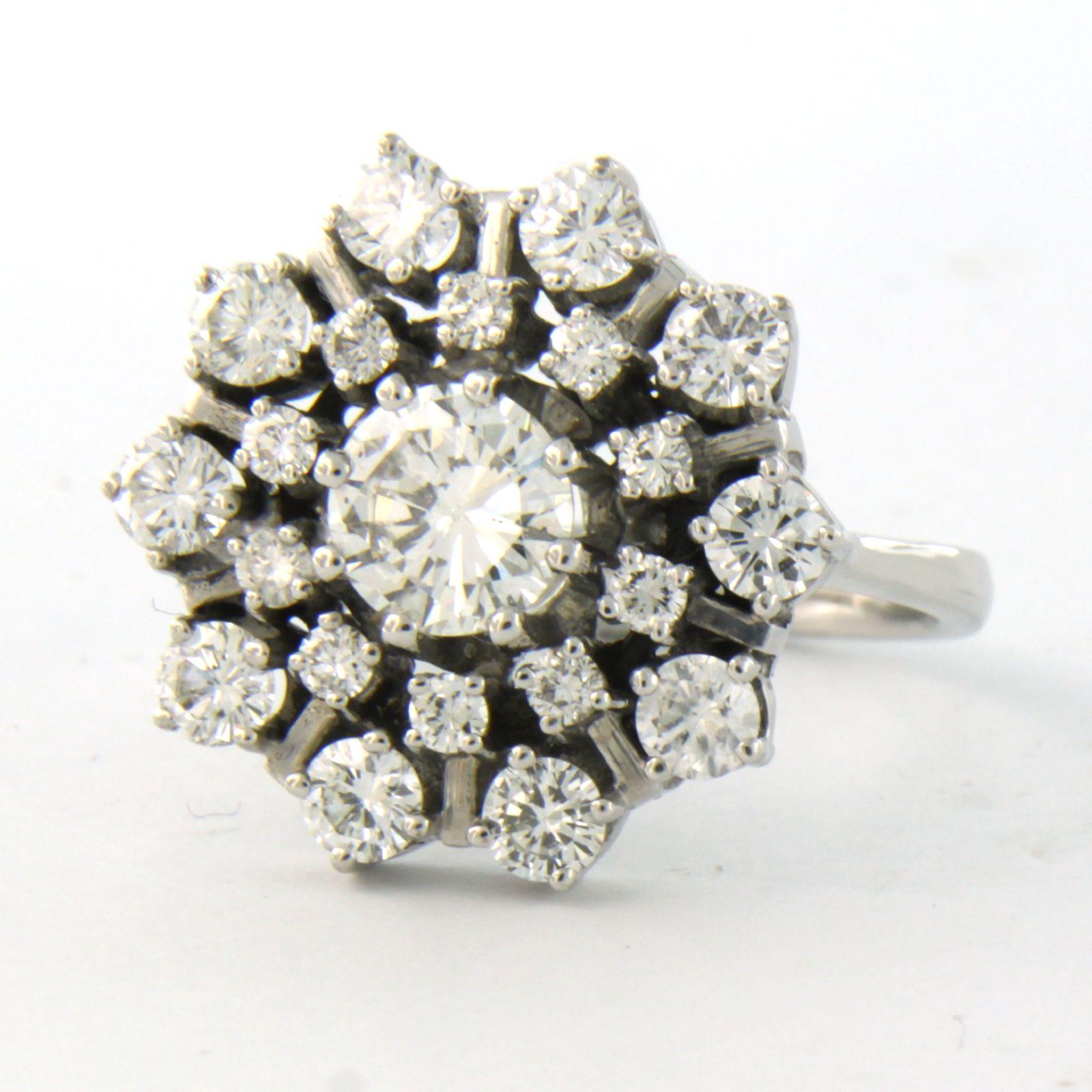 Brilliant Cut Ring with diamonds 14k white gold For Sale