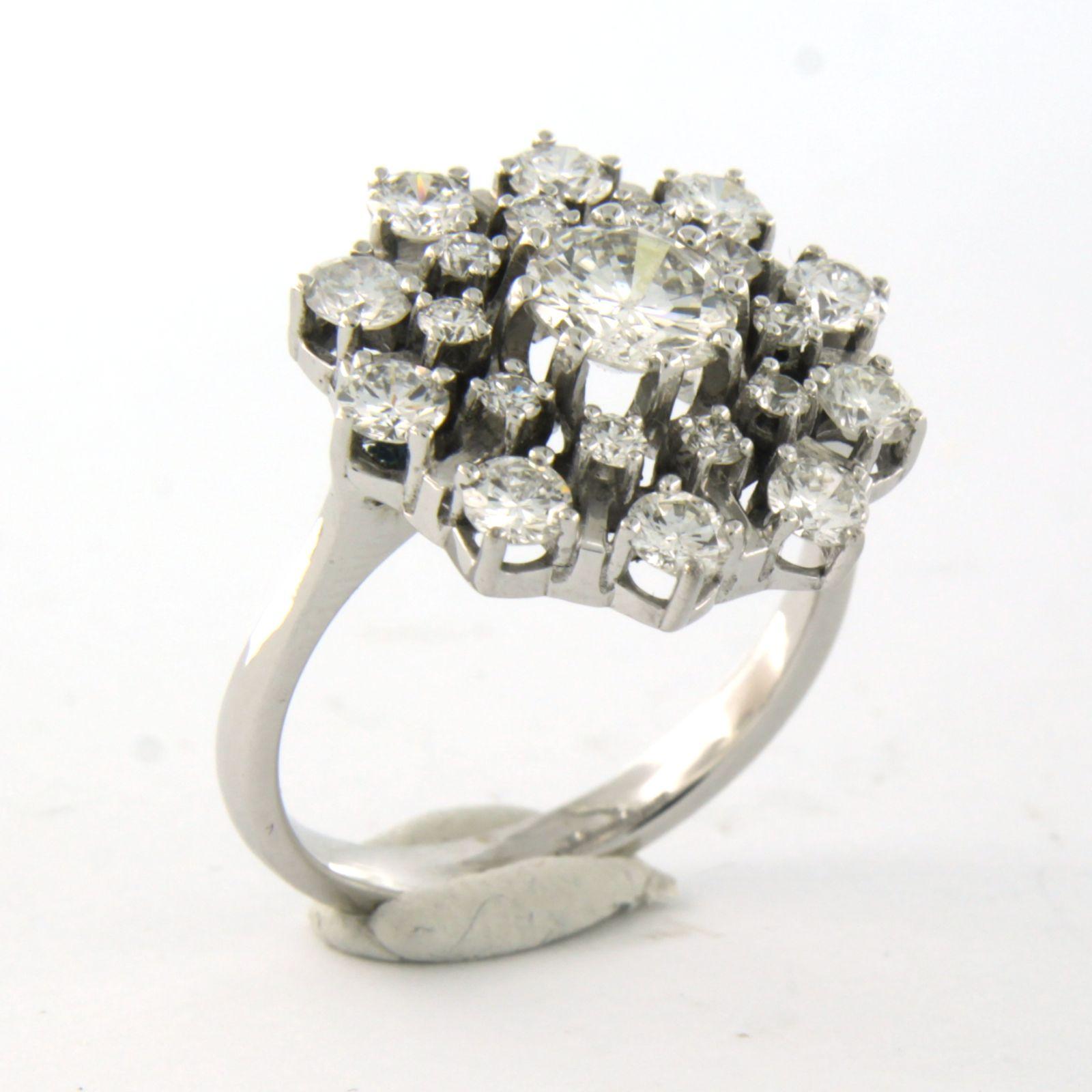 Ring with diamonds 14k white gold For Sale 2