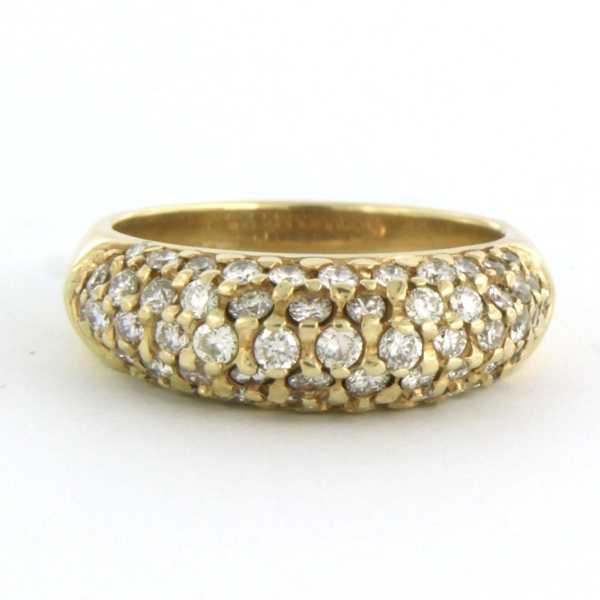 14k Gelbgoldring mit Brillantschliff-Diamant, insgesamt ca. 1.00 ct F/G - VS/SI - Ringgröße U.S. 5.25 - EU.16 (50)

detaillierte Beschreibung:

die Oberseite des Rings ist 6.5 mm breit

Ringgröße US 5.25 - EU.16 (50), Ring kann zum Selbstkostenpreis
