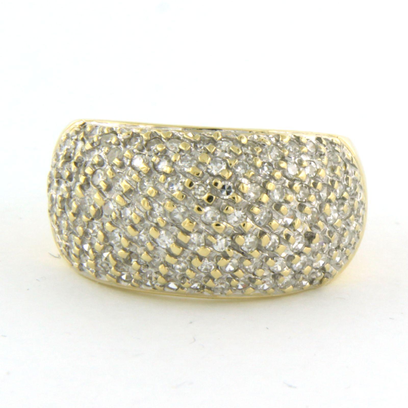 Bague en or bicolore 18k avec diamant taille unique jusqu'à . 0.70ct - F/G - VS/SI - taille U.S. 6 - EU. 16.5(52)

Description détaillée

le haut de l'anneau mesure 1,1 cm de large et 4,2 mm de haut

Bague taille US 6 - EU. 16.5(52), la bague peut
