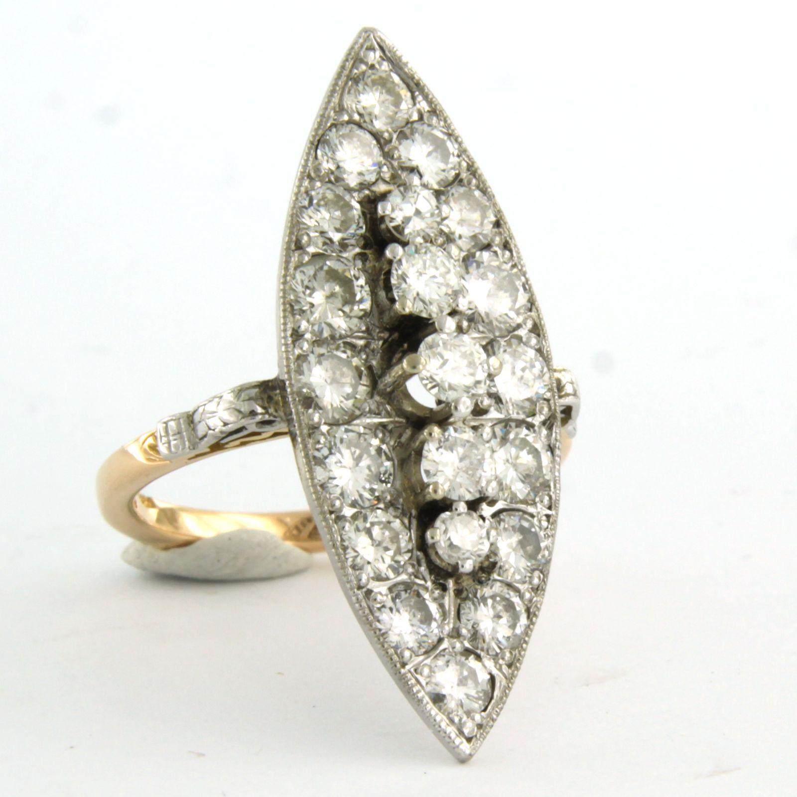 Modern Ring with diamonds 18k bicolour gold For Sale