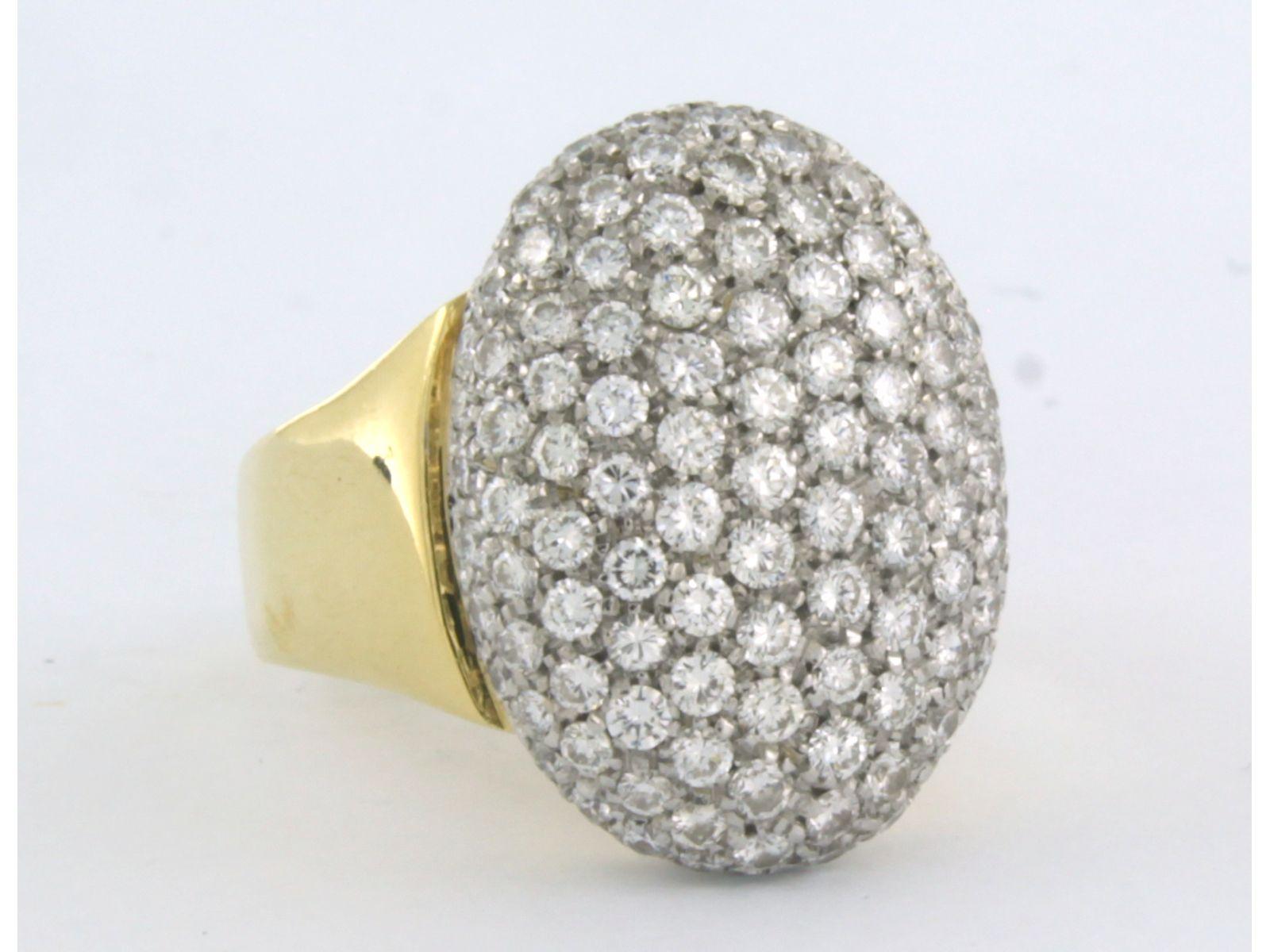 Ring mit Diamanten aus 18 Karat zweifarbigem Gold (Moderne) im Angebot