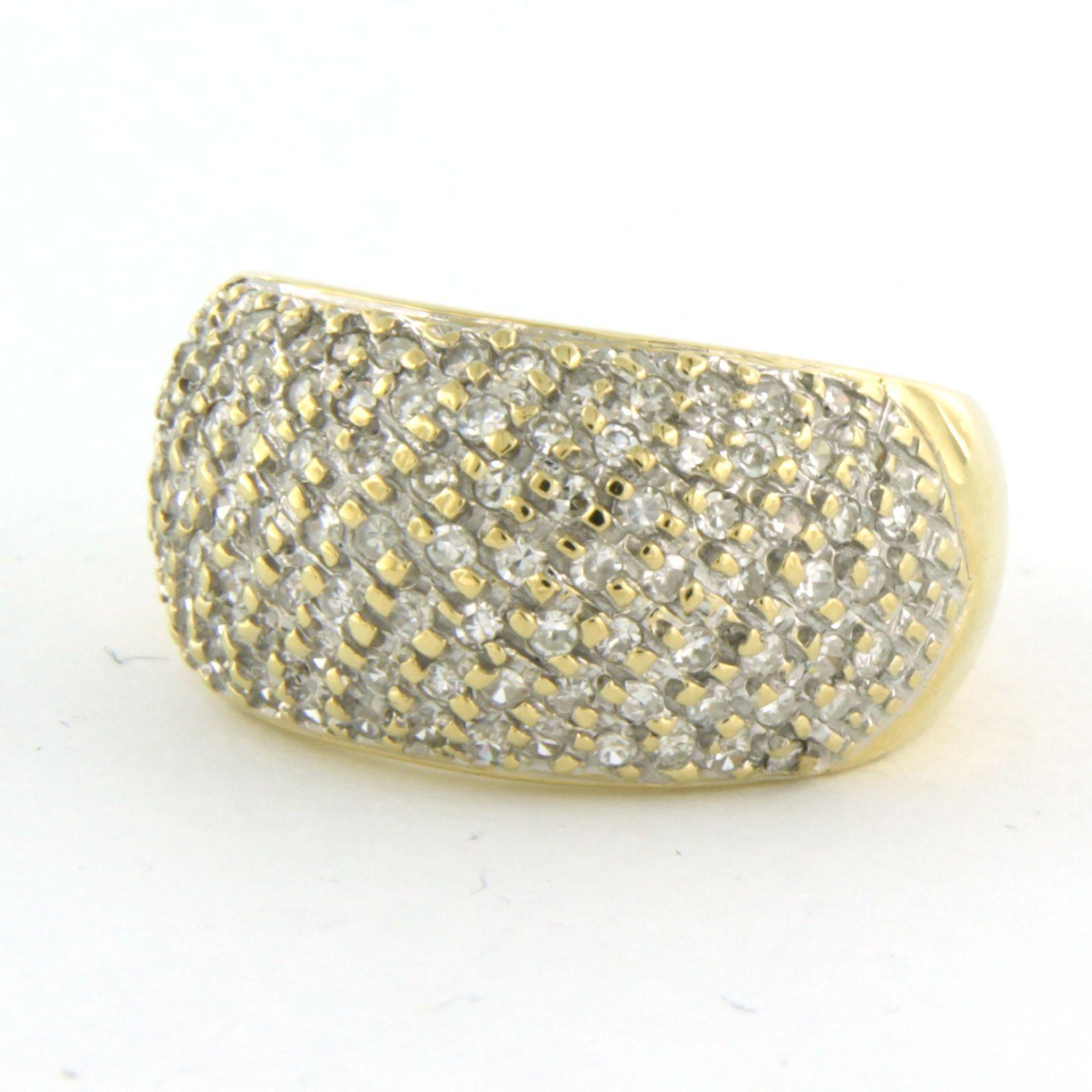 Ring mit Diamanten aus 18 Karat zweifarbigem Gold (Einfacher Schliff) im Angebot