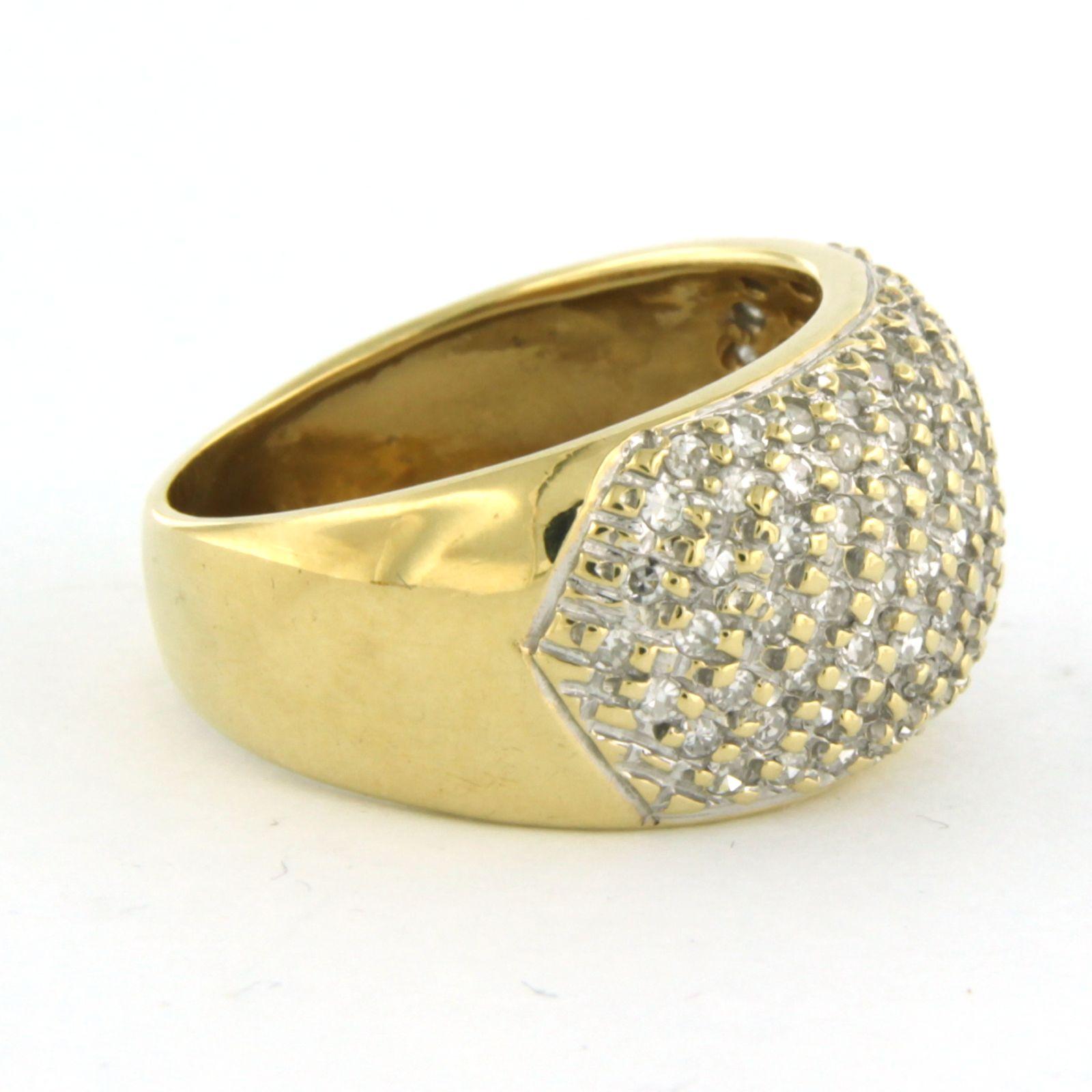 Ring mit Diamanten aus 18 Karat zweifarbigem Gold im Angebot 1