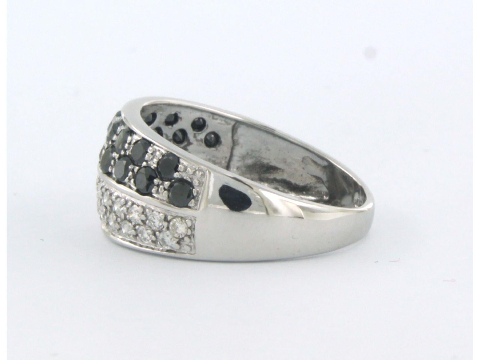 Women's Ring with diamonds 18k white gold For Sale