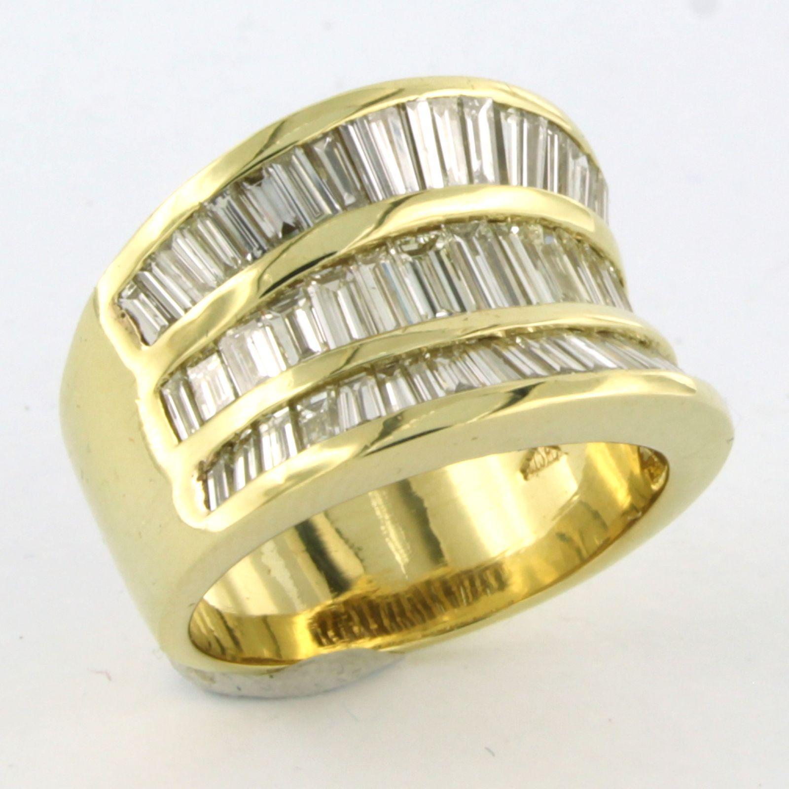 Moderne Bague en or jaune 18 carats avec diamants en vente