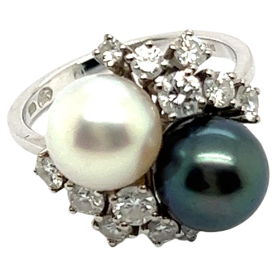 Ring with Diamonds, Akoya & Tahitian Pearls in 18 Karat White Gold by Gübelin For Sale
