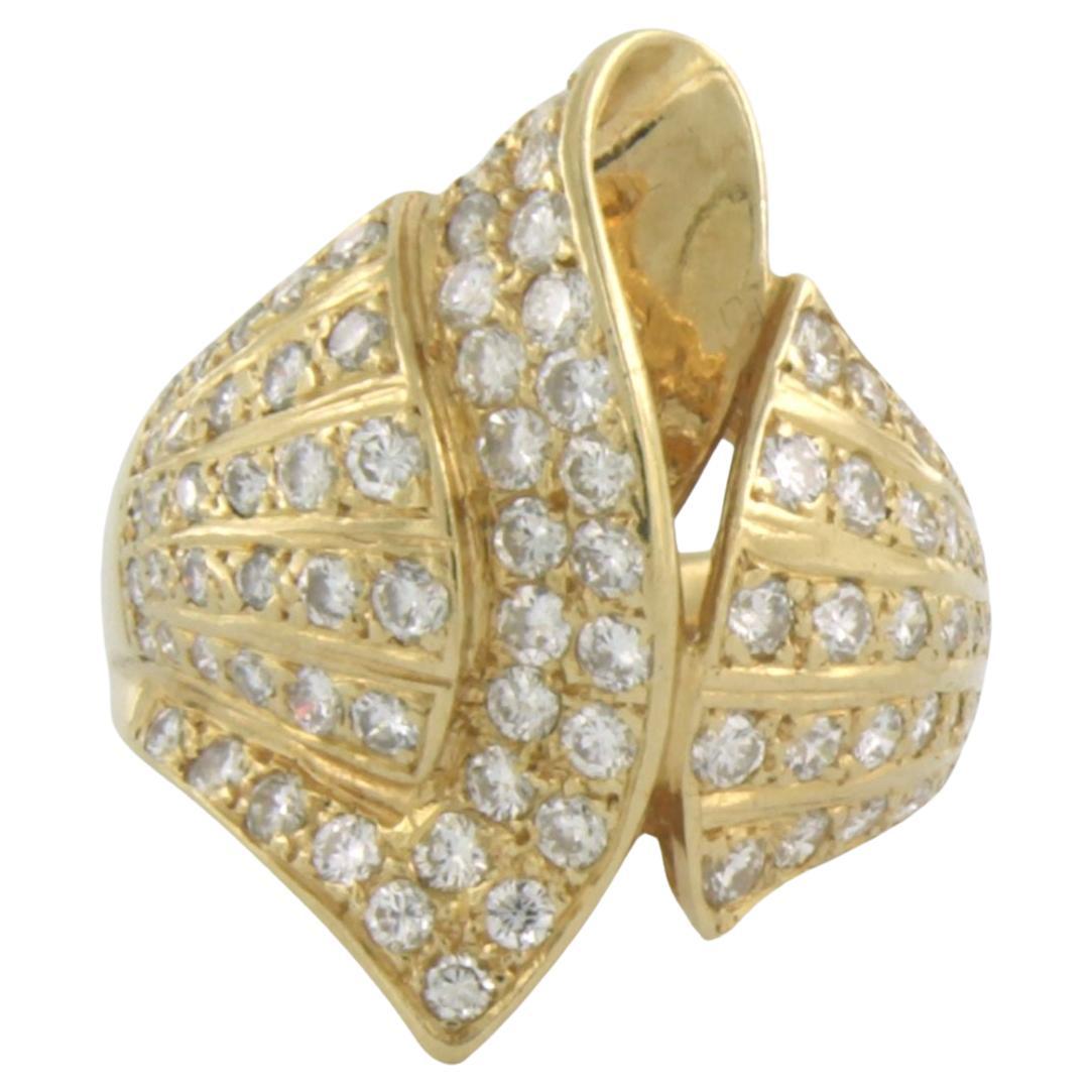 Ring with diamonds in total 1.80ct 18k yellow gold For Sale