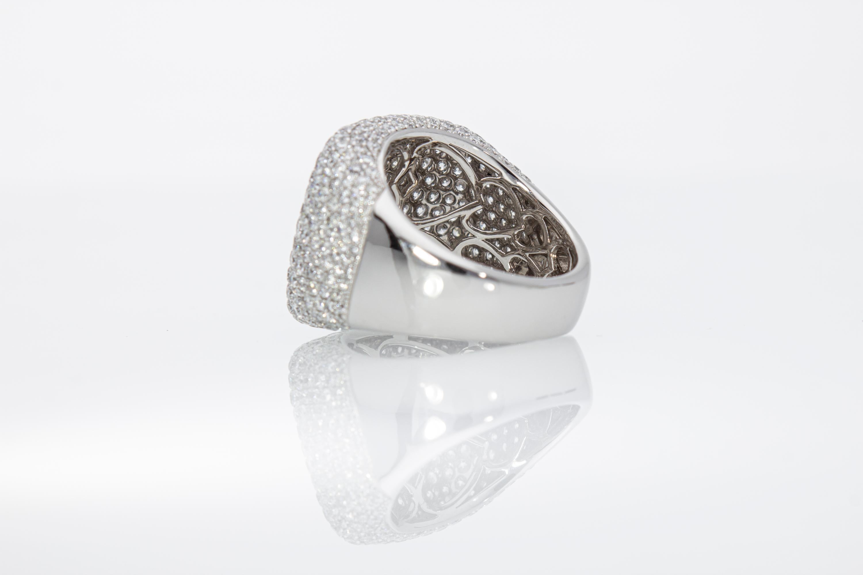 Ring with ct 5.33 diamond pave. Made in Italy 18 Kt For Sale 9