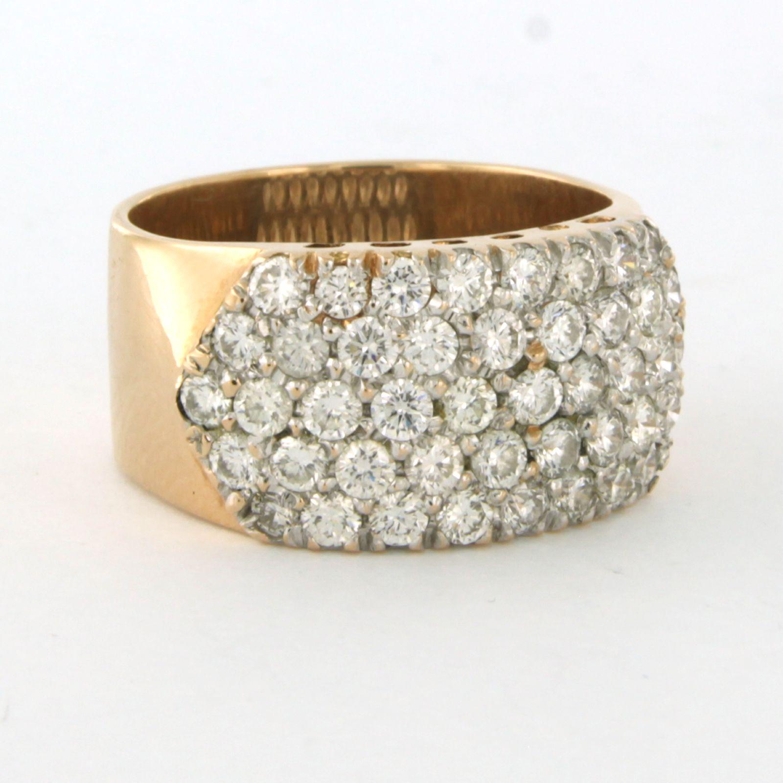 Modern Ring with diamonds up to 2.64ct. 14k bicolour gold For Sale