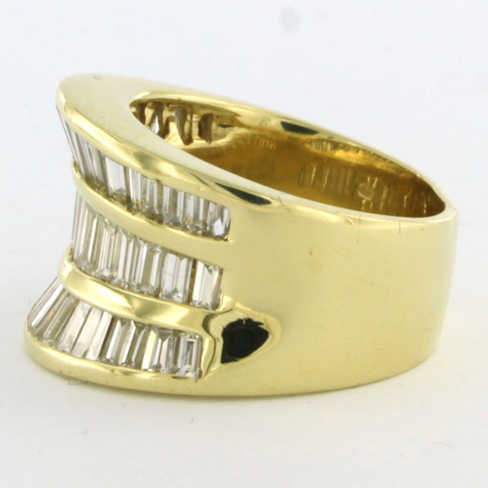 Ring with diamonds up to 4.00ct - 16.7 gram - 18k yellow gold In Excellent Condition For Sale In The Hague, ZH