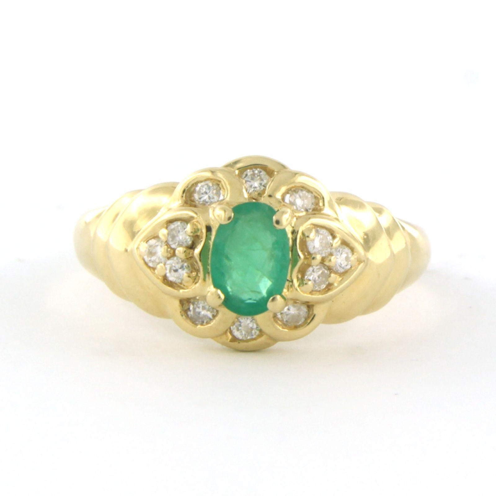 18k yellow gold ring set with emerald and brilliant cut diamond 0.20 ct - ring size US 7.25 - EU 17.5 (55)

detailed description:

The top of the ring is 1.0 cm wide

ring size US 7.25 - EU 17.5 (55). Ring can be enlarged or reduced a few sizes at