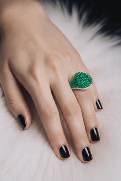 Bague avec émeraude et diamant en or blanc 18K