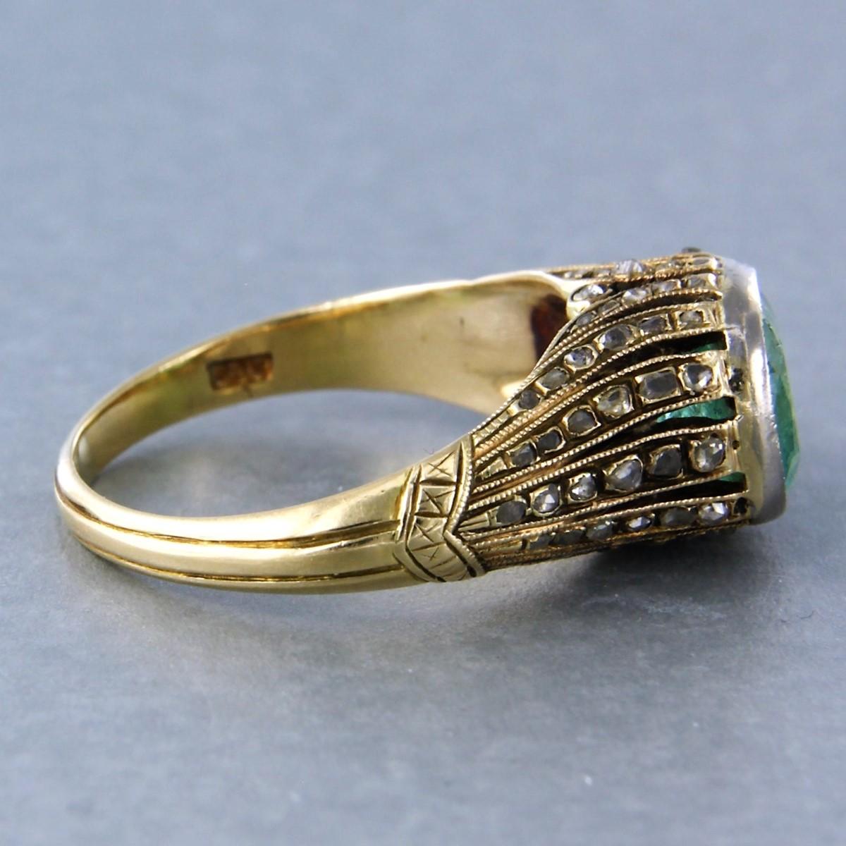 Ring with emerald and diamonds 14k yellow gold For Sale 1