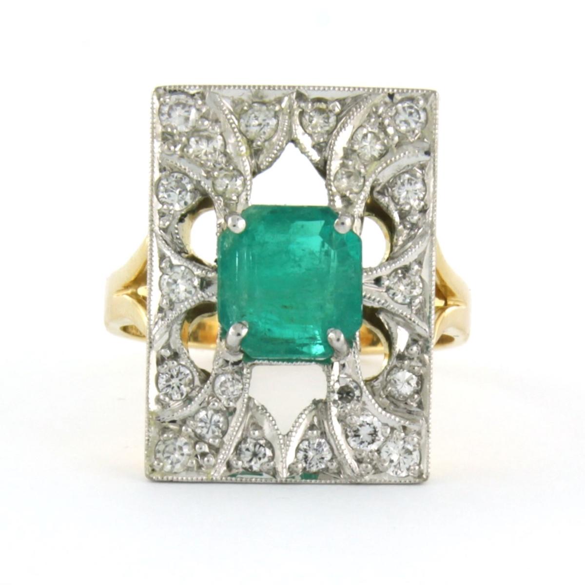 18k bicolor gold ring set with emerald. 2.80ct and brilliant cut diamond up to. 0.50ct - F/G - VS/SI - ring size U.S. 8.25 - EU. 18.5(58)

detailed description:

the top of the ring is 2.1 cm wide by 6.9 mm high

weight 8.3 grams

ring size U.S.