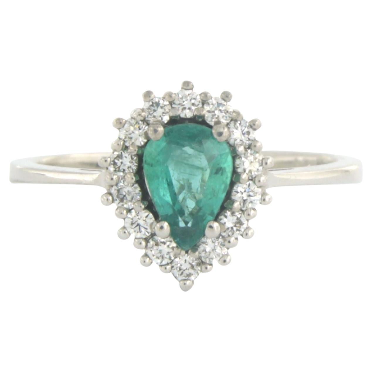 Ring with emerald and diamonds 18k white gold For Sale