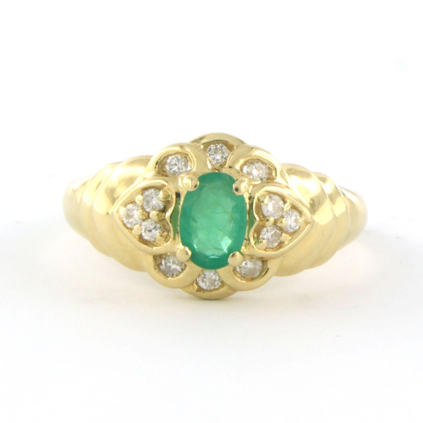 18k yellow gold ring set with emerald and brilliant cut diamond 0.20 ct - ring size US. 7.5 - EU. 18(56)

detailed description:

The top of the ring is 1.0 cm wide

ring size US 7.5 - EU. 18(56), ring can be enlarged or reduced a few sizes at cost