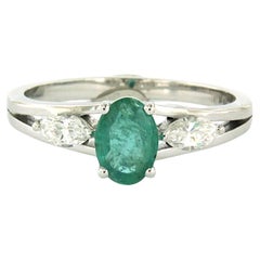 Anello con diamanti a forma di smeraldo e marquise fino a 0,32ct in oro bianco 18k