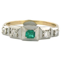 Ring mit Smaragd und Diamanten im alten europäischen Schliff bis zu 0,26ct 14k Gold 4,5 Gramm