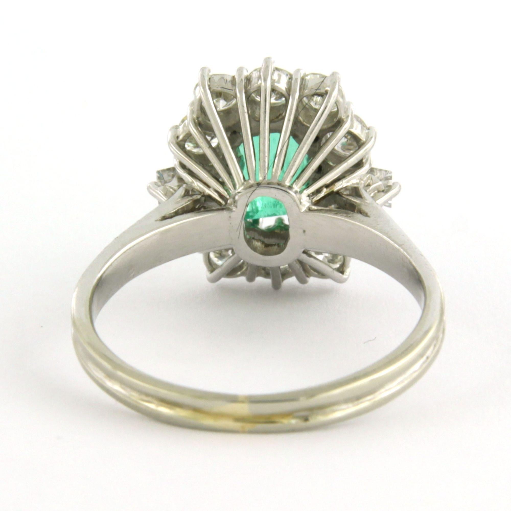 Brilliant Cut Ring with emerald, taper and bruilliant cut diamonds up to 1.00ct 18k gold For Sale