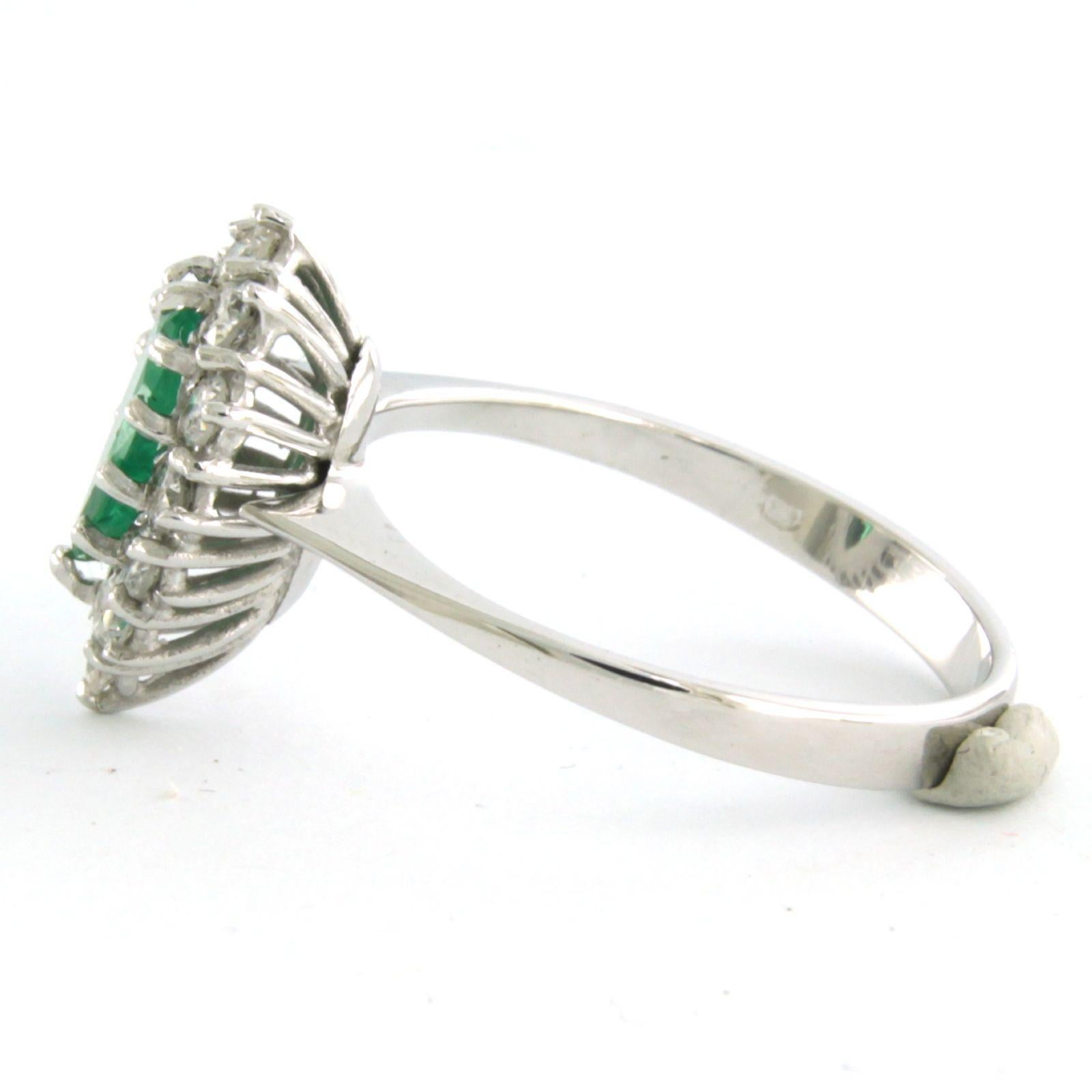 Ring with emerald up to 1.00ct and brilliant cut diamonds up to 0.50ct 14k gold im Zustand „Hervorragend“ im Angebot in The Hague, ZH