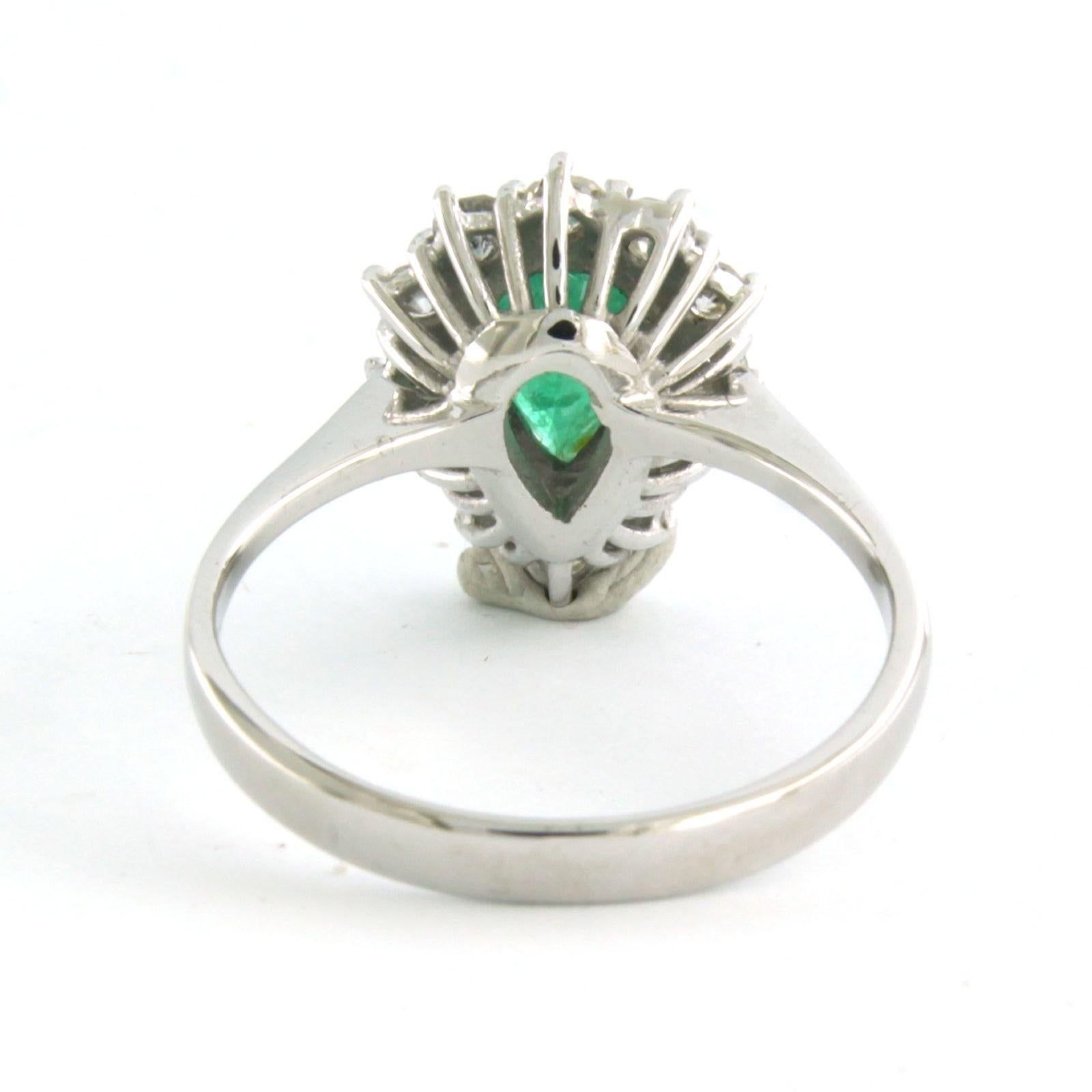 Ring with emerald up to 1.00ct and brilliant cut diamonds up to 0.50ct 14k gold im Angebot 1