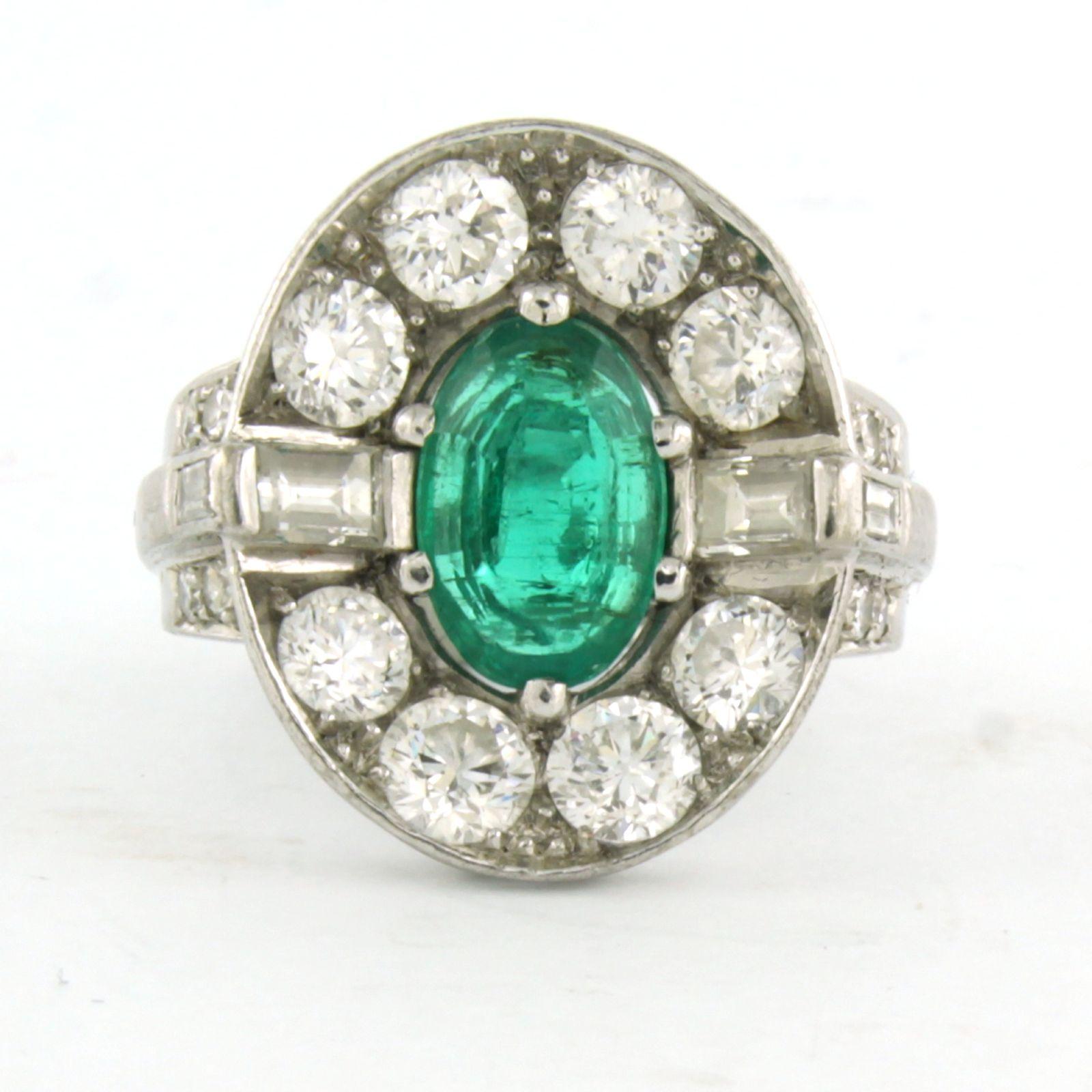 Ring mit Smaragd bis zu 1,50ct und Diamanten bis zu 3,00ct 18k Gold 11,8 Gramm im Angebot 1