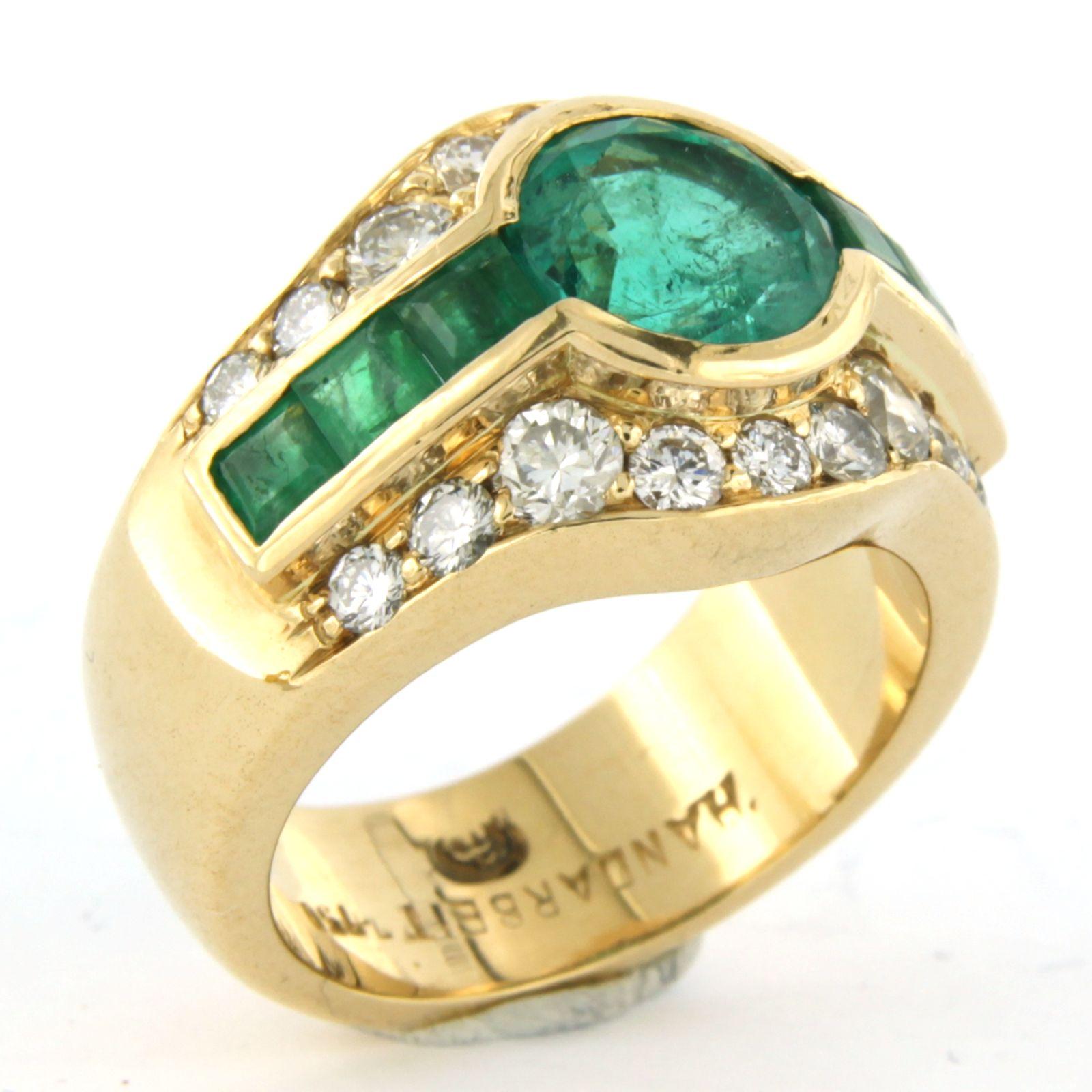 Ring with emerald up to 2.50ct and brilliant cut diamonds up to 1.00ct 18k gold For Sale 2