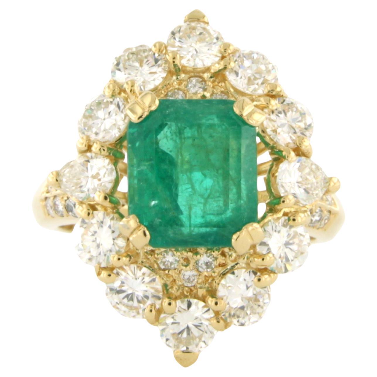 Ring with emerald up to 3.30ct and diamonds up to 2.50ct. 18k yellow gold For Sale