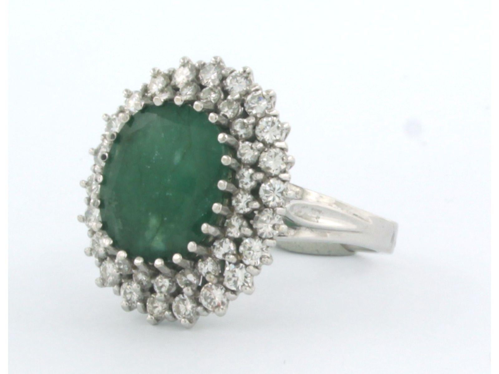 Bague avec émeraude jusqu'à 4,00ct et diamants taille brillant jusqu'à 1,70ct or 14k Pour femmes en vente