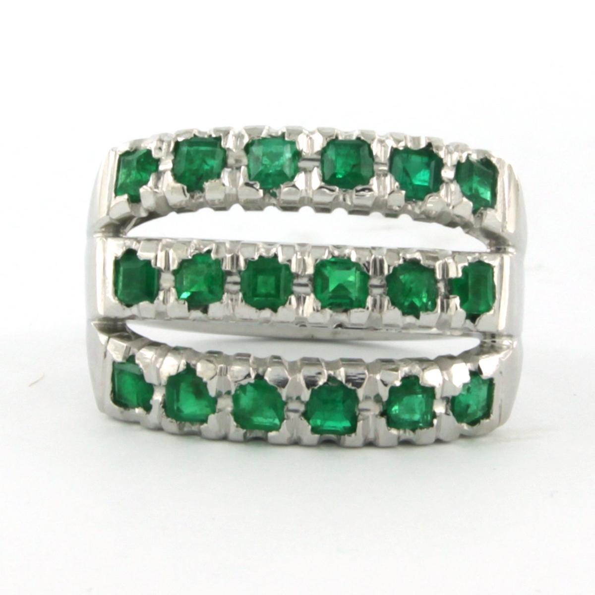 Anillo con esmeraldas de hasta 3,50 ct - 11,8 gramos - oro blanco de 18k en venta 1