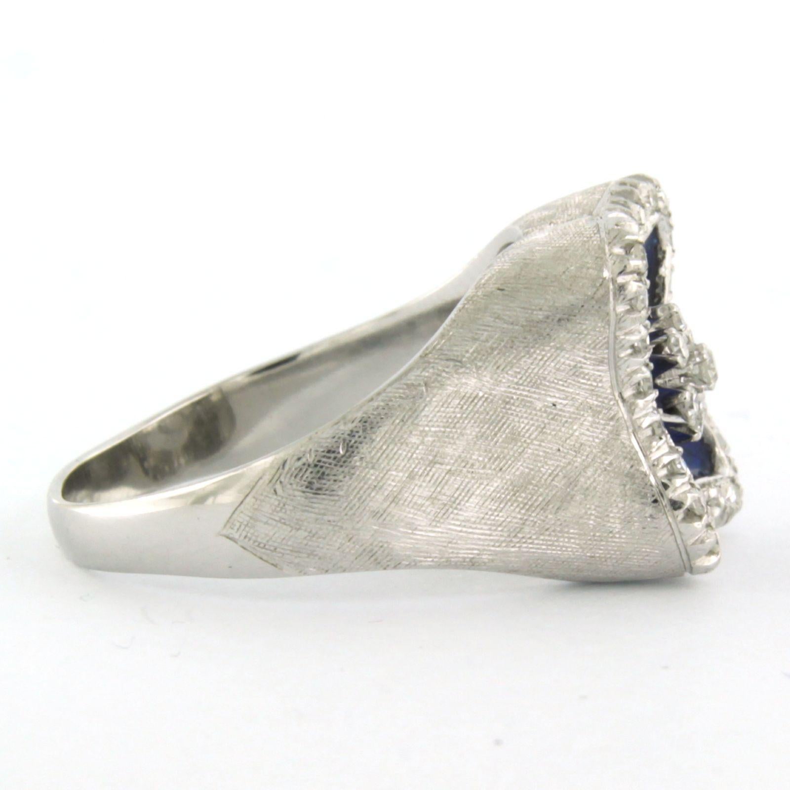 Ring mit Emaille und Diamanten im Einzelschliff bis zu 0,45 Karat 18 Karat Weißgold Damen im Angebot