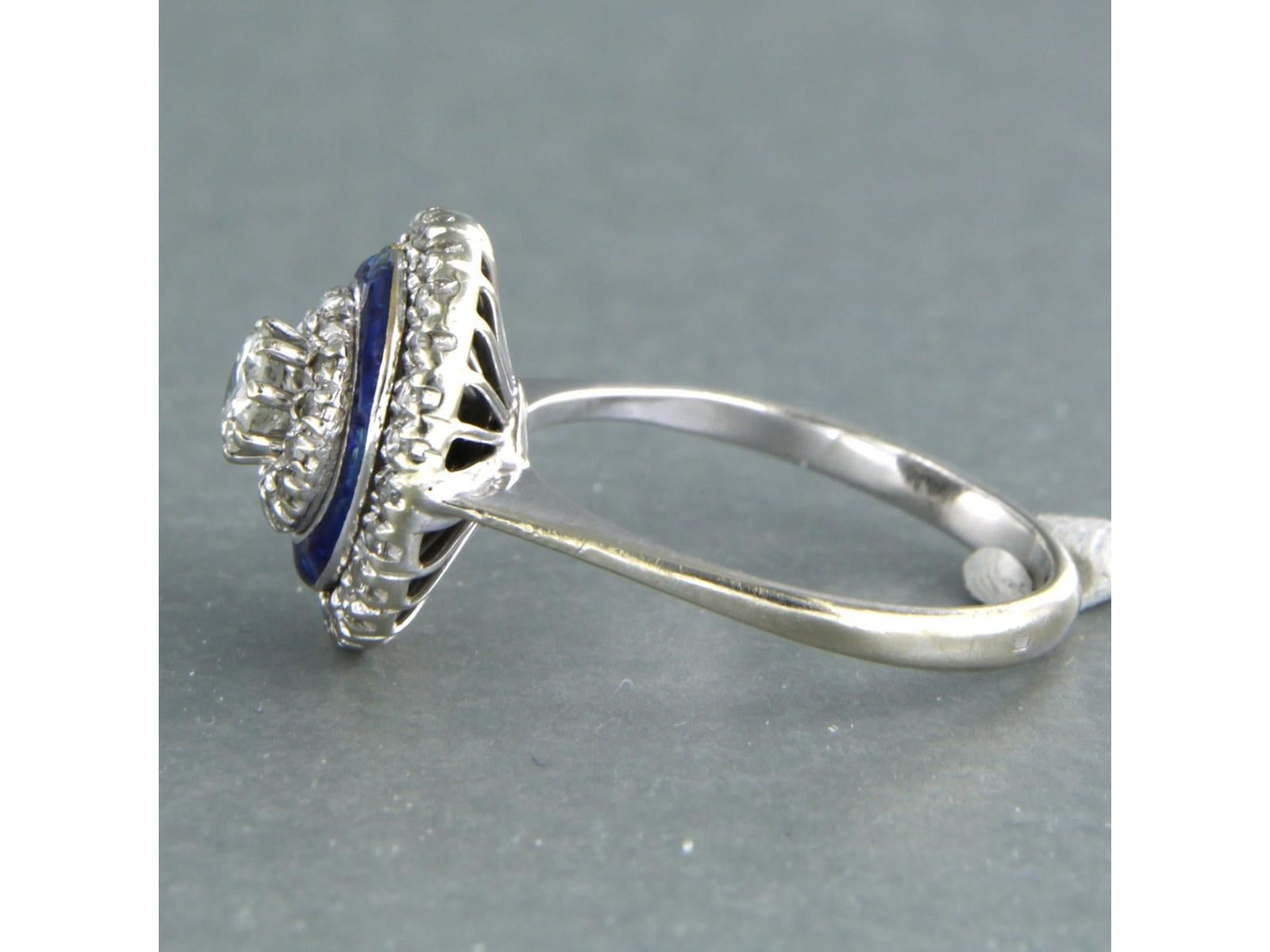 Taille brillant Bague en or 18 carats avec diamants taille unique et émaux et brillants jusqu'à 0,50 carat en vente